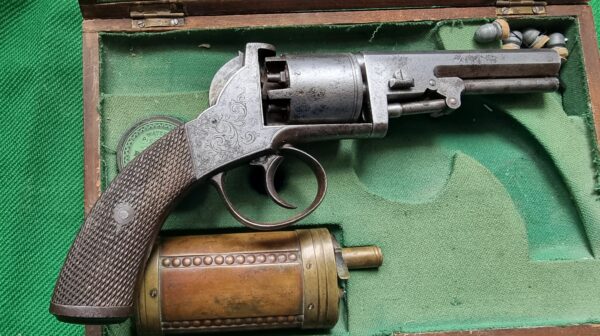 Bedford London revolver