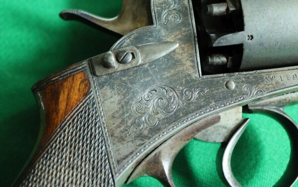 Very rare 54 bore Reeves revolver in original box with accessories - Image 15